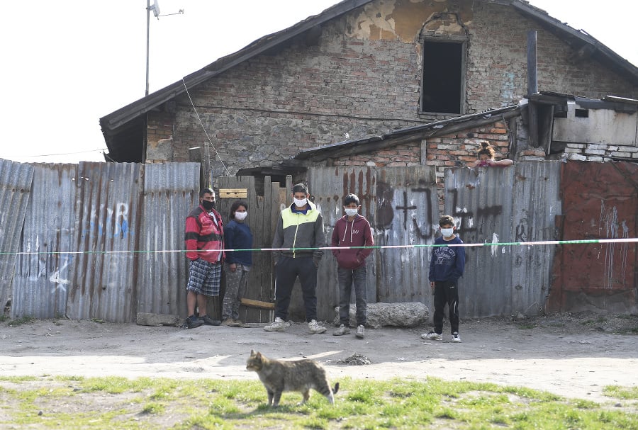 Obyvatelia stráženej osady v