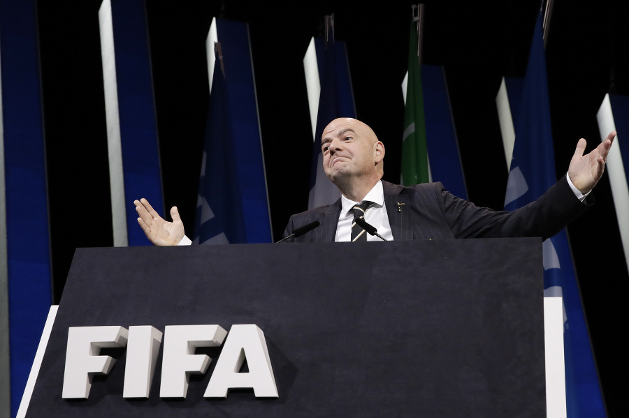 Prezident FIFA Infantino mal