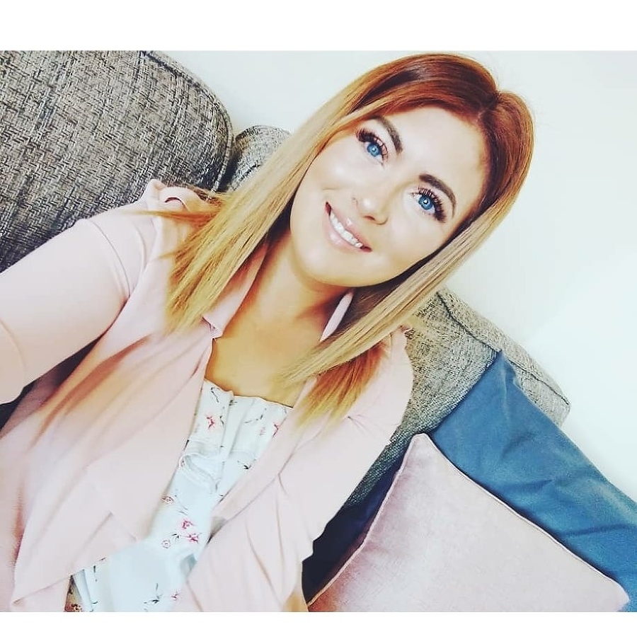 Jenna Hurley si prešla