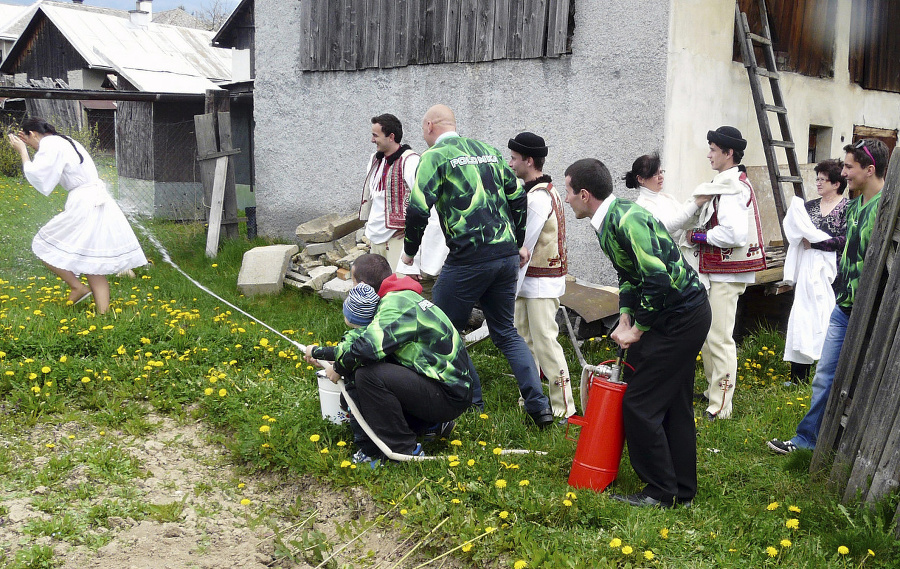 Veľkonočný pondelok v obci