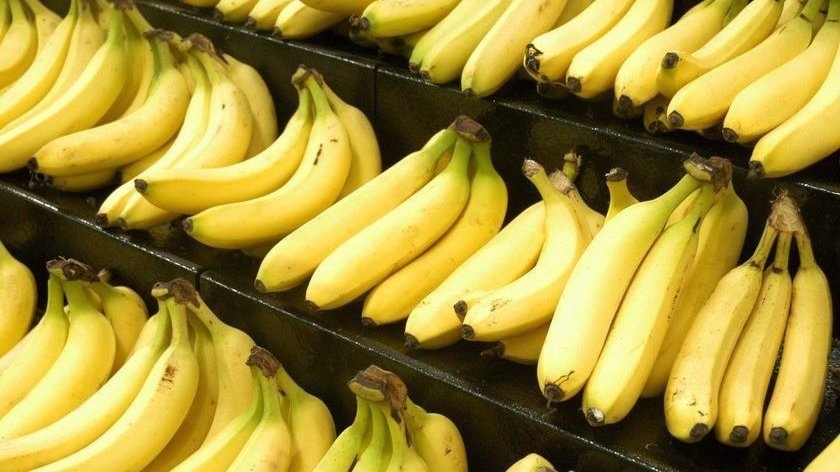 V banánoch v poľských