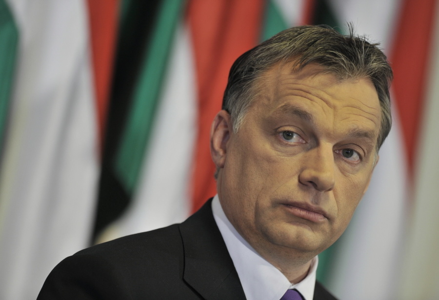 Orbánov Fidesz čelil na