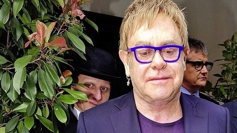 Manželia sir Elton John