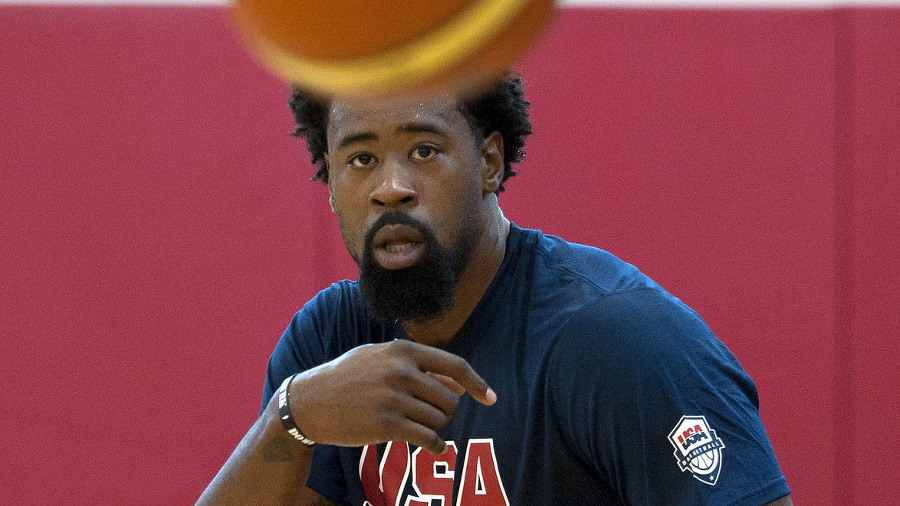 DeAndre Jordan dostal s