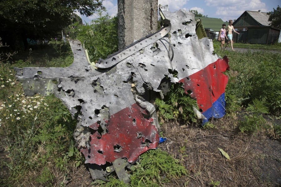 Trosky lietadla Malaysia Airlines