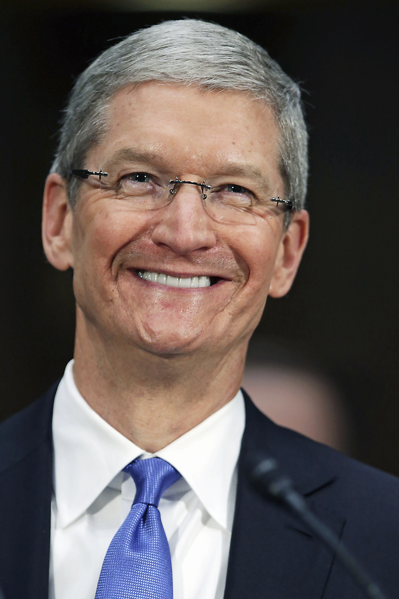 Tim Cook (54)