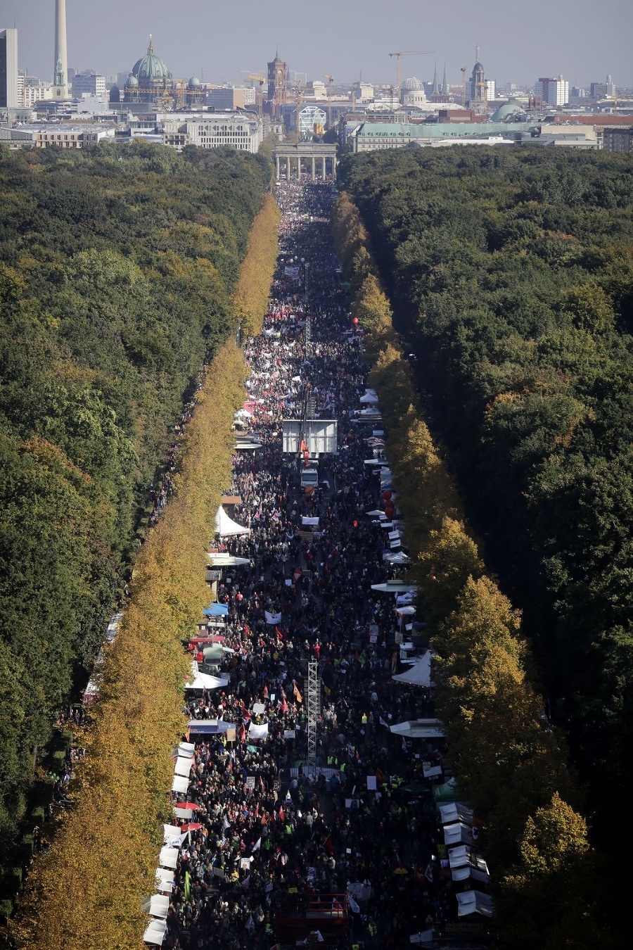 Ľudia v Berlíne protestovali