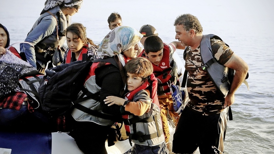 Migranti prichádzajú do Európy