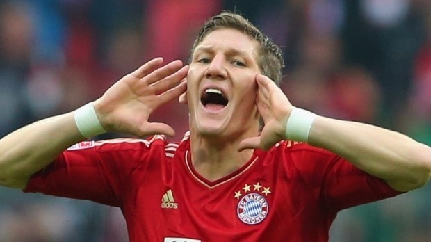 Bastian Schweinsteiger parádny kúsok.