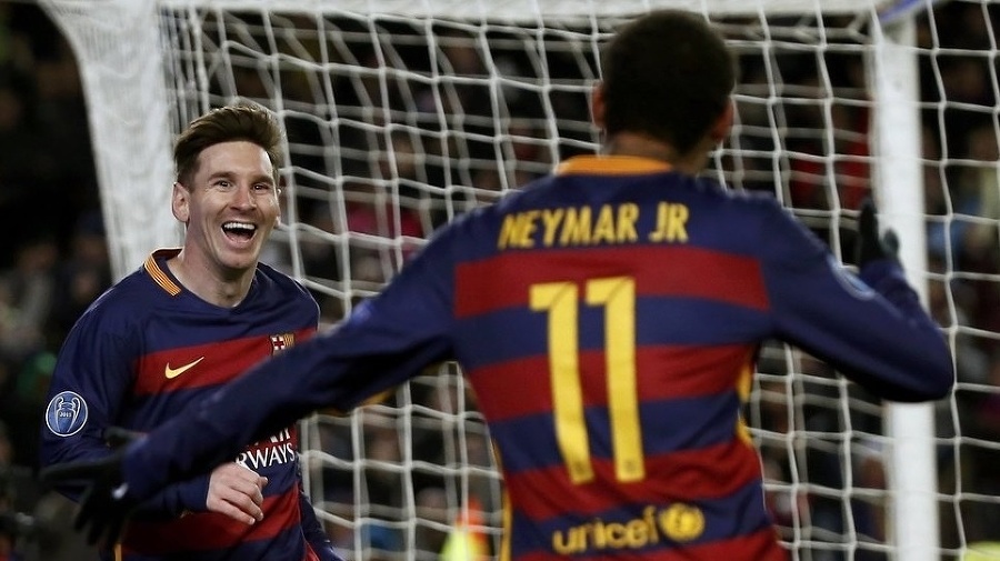 Lionel Messi (vľavo) sa