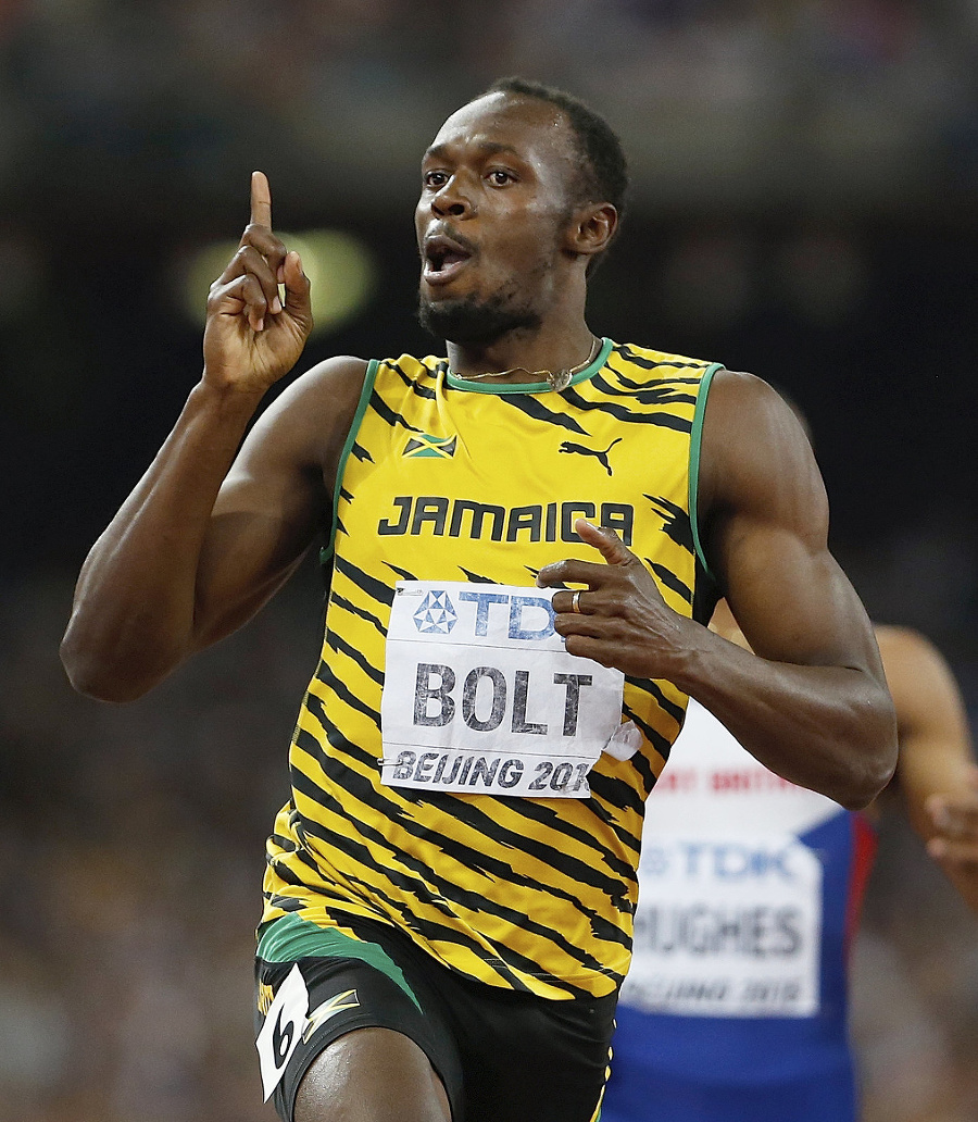 Usain Bolt oslavuje víťazstvo