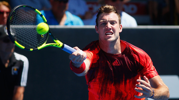 Jack Sock rozdáva svojim