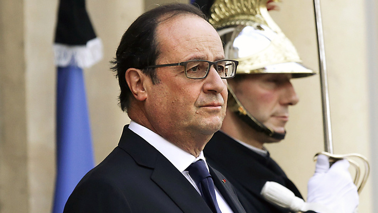 Hollande chce zmenu ústavy.