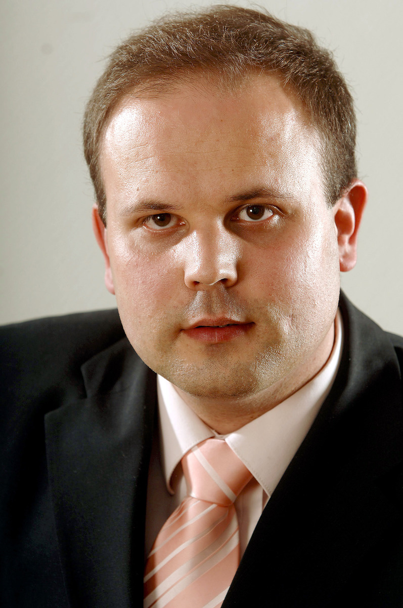 Ján Šuda, Executive Manager,