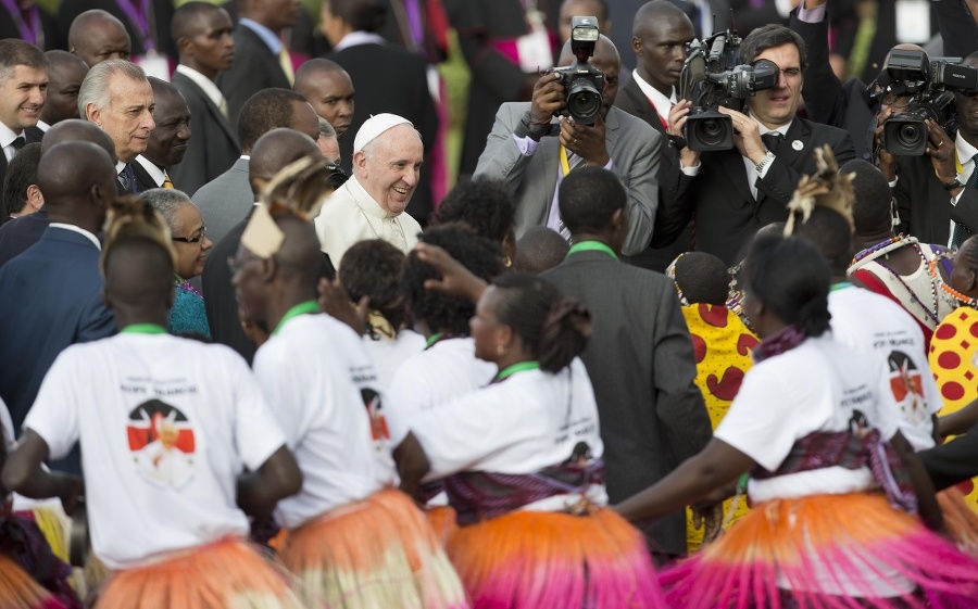 Pápež navštívil Nairobi.