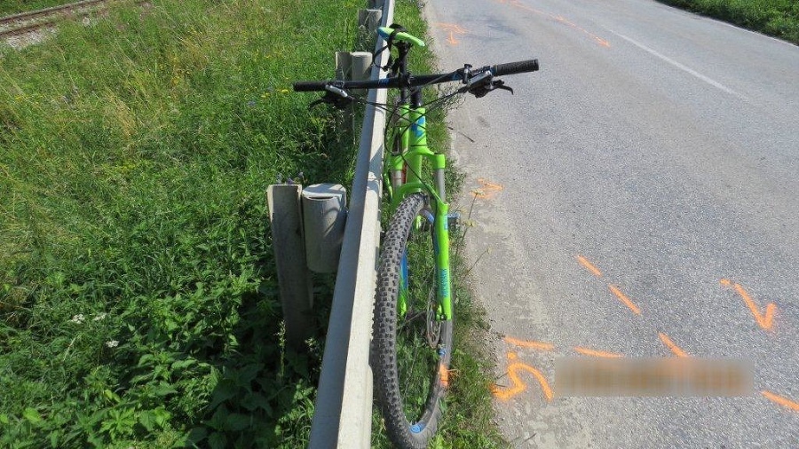 Na tomto bicykli sa viezol Rasťo († 14), ktorí spadol pod kolesá nákladiaka. 