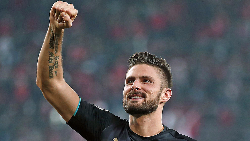 Bombardér Arsenalu Olivier Giroud