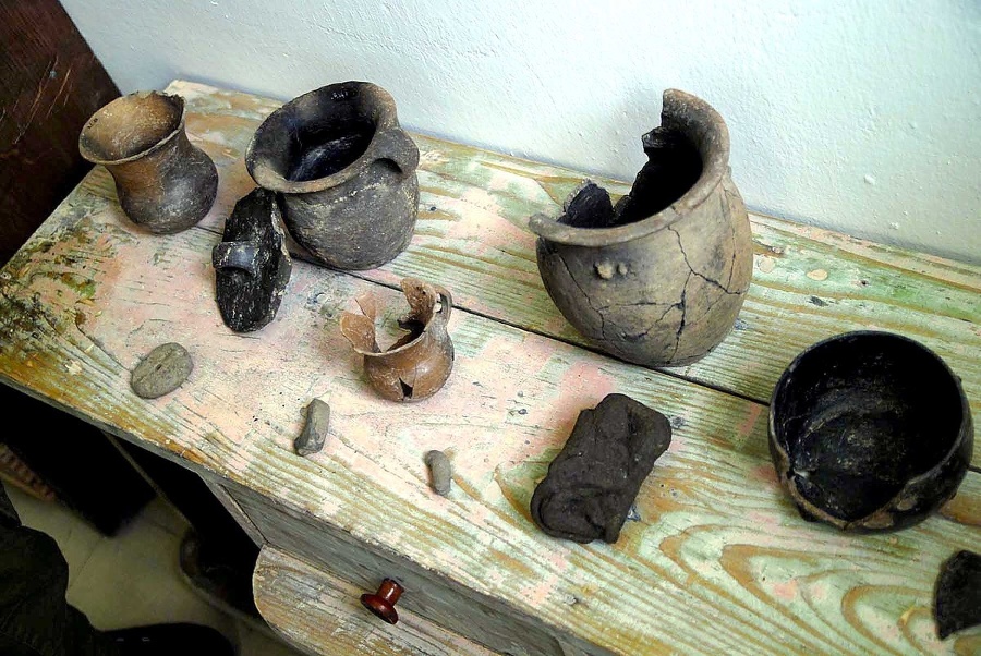 Keramika maďarskej kultúry zo
