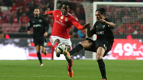 Renato Sanches (v strede)