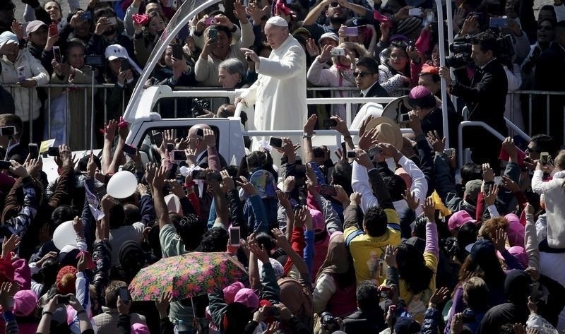 Pápeža v Mexiku zdravili