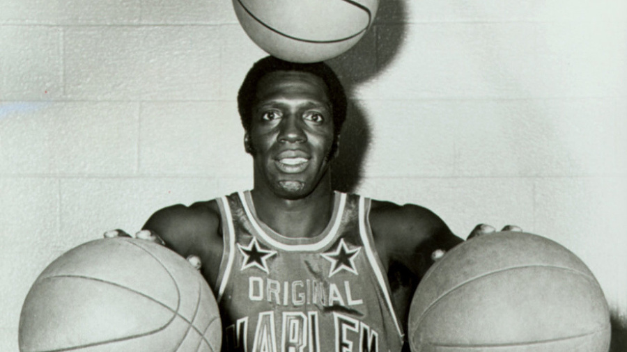 Meadowlark Lemon v drese