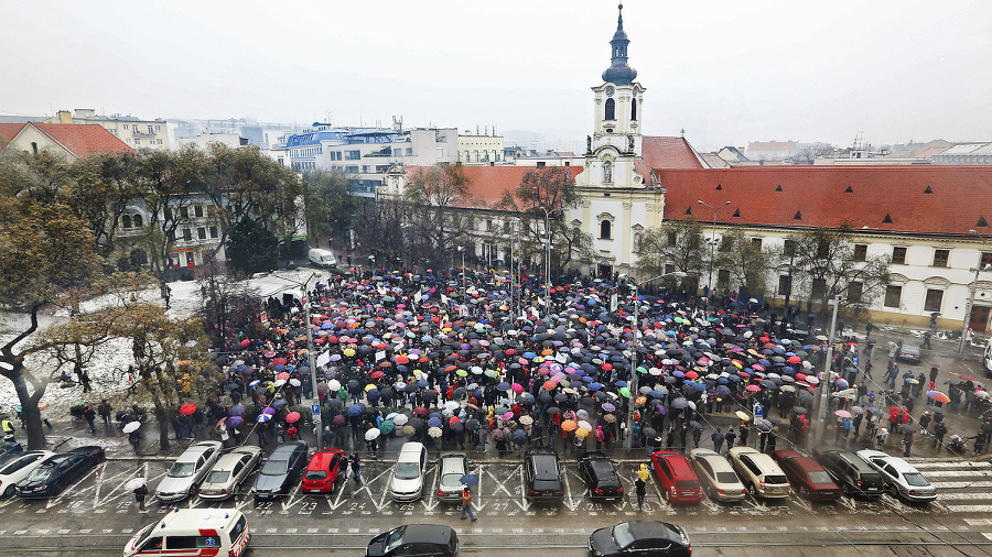 Na námestie prišli pedagógovia