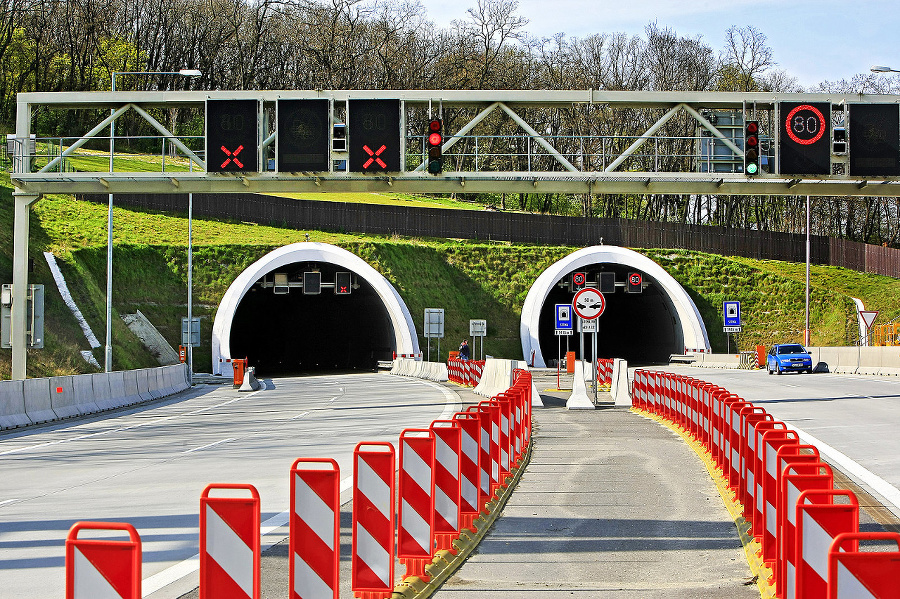 Tunel popod Malé Karpaty