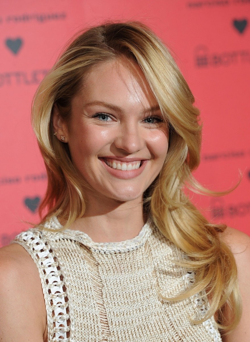 Candice Swanepoel (26).