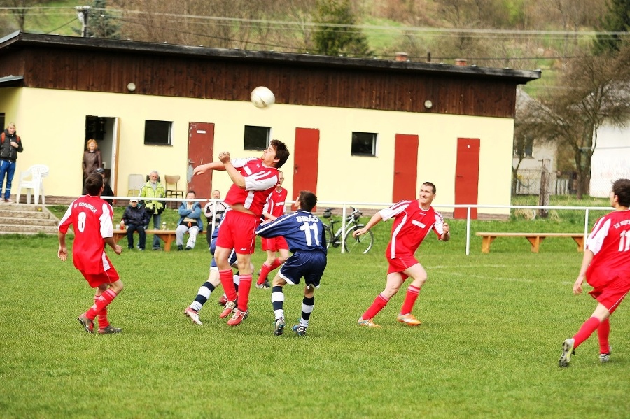 S predposledným Ihráčom vyfasovali výprask 0:7.