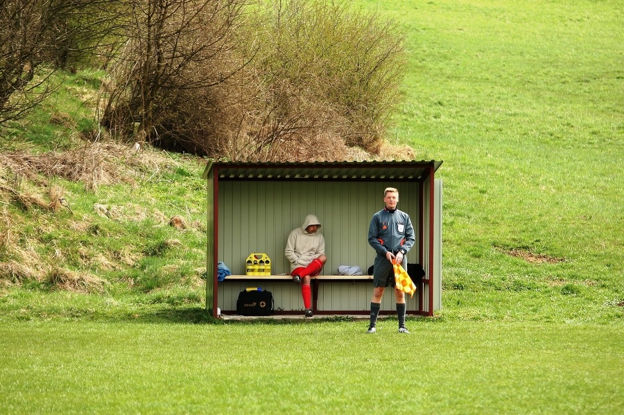 S predposledným Ihráčom vyfasovali výprask 0:7.
