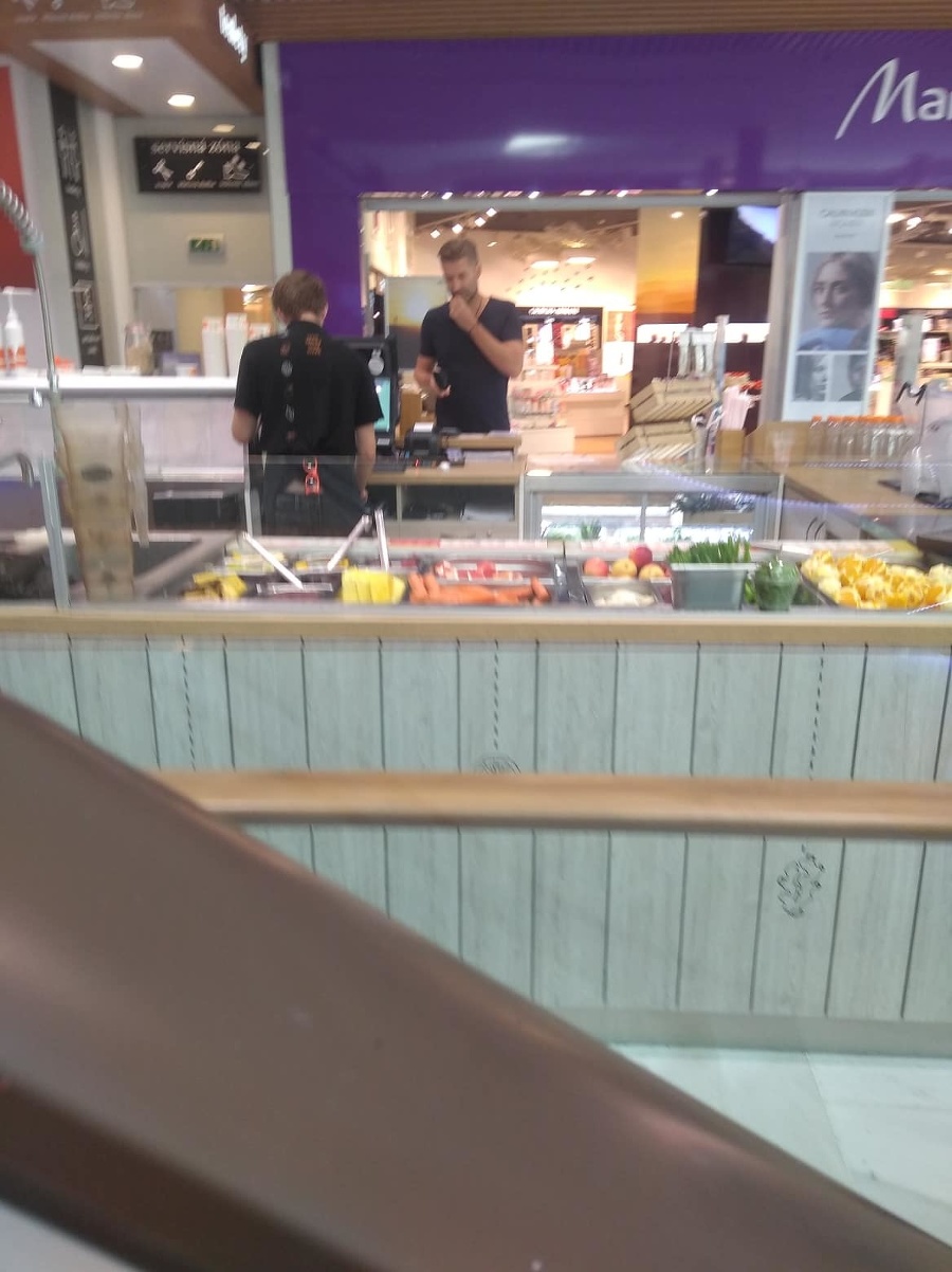 Andy Kraus berie svoju prácu na tehličkách naozaj vážne, kupuje si totiž diétnu šťavu z ovocia.