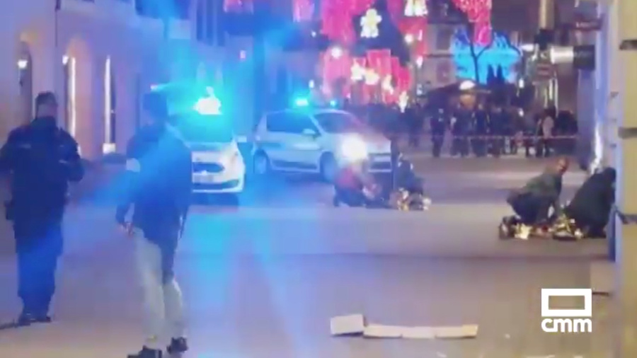 Streľba v centre Štrasburgu si vyžiadala minimálne dva ľudské životy.