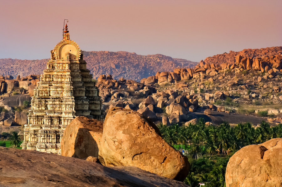 Impressive Virupaksha temple in