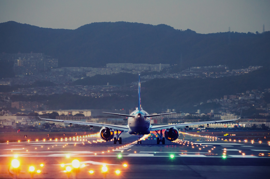 big plane landing at