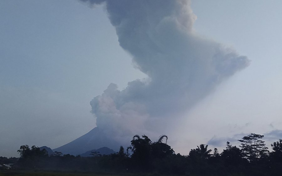 Sopka Merapi sa opäť