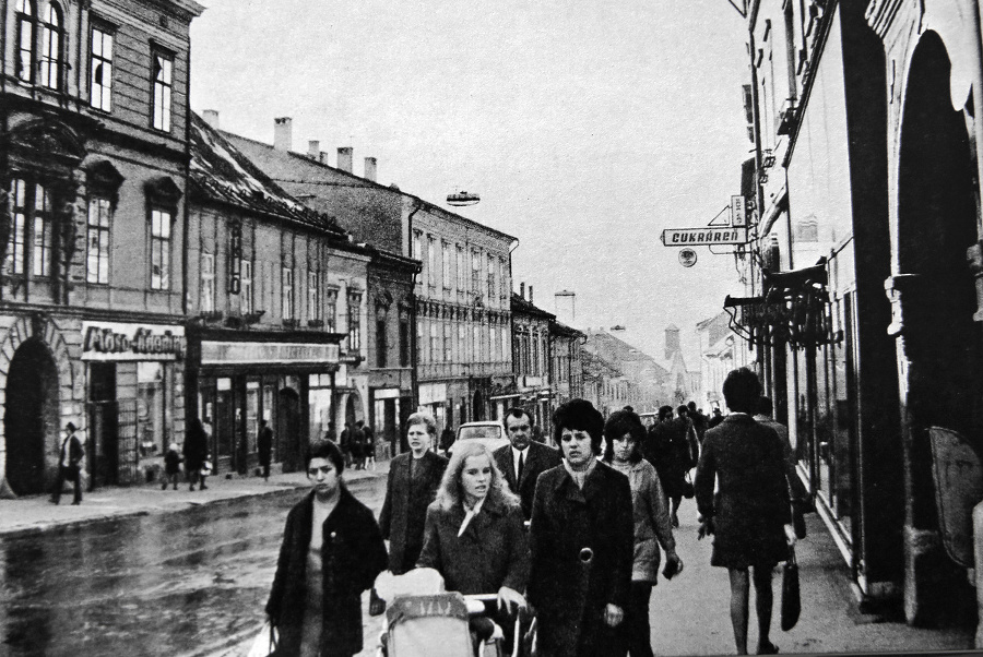 1970 (Dolná ulica) 