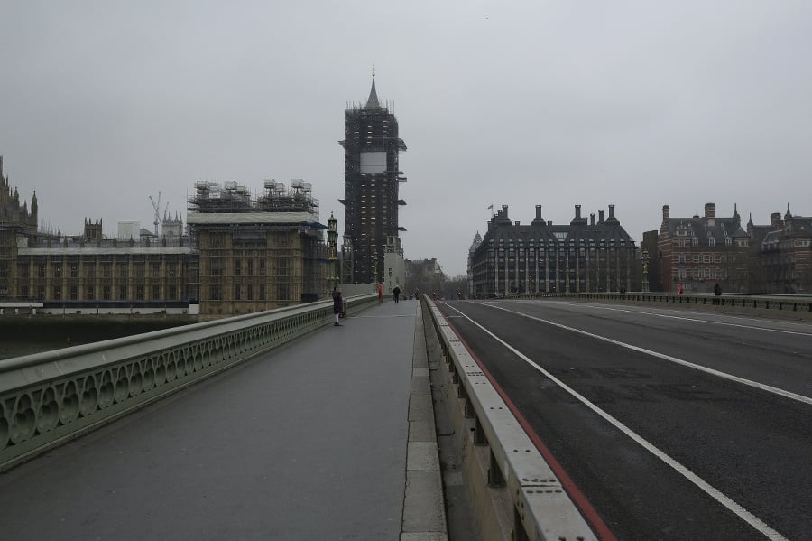 Prázdny most Westminster Bridge