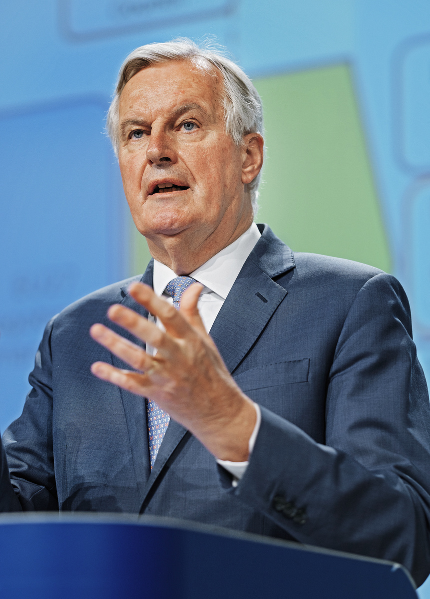 Vyjednávač Michel Barnier je