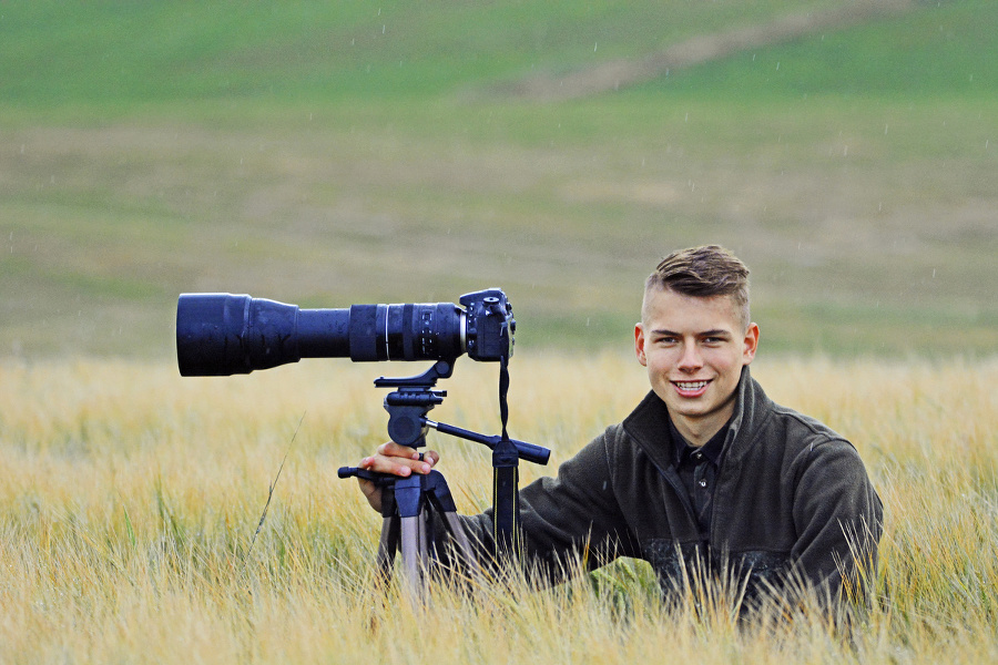 Jakub (16) fotografuje divoko