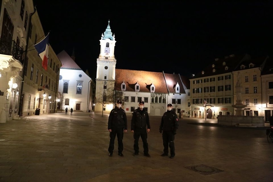 Policajti takto v sobotu