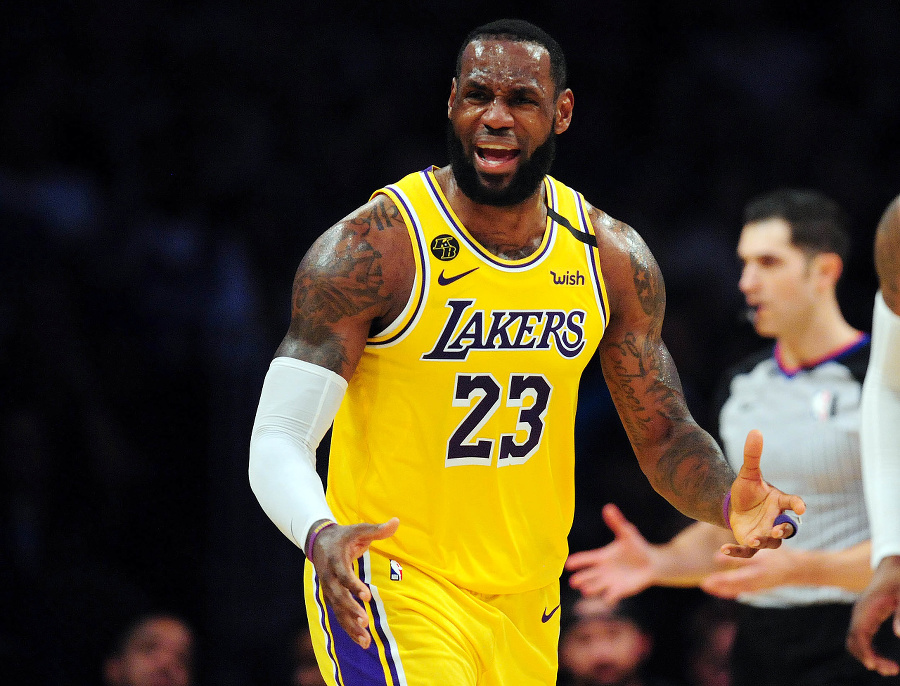 Basketbalista LA Lakers LeBron