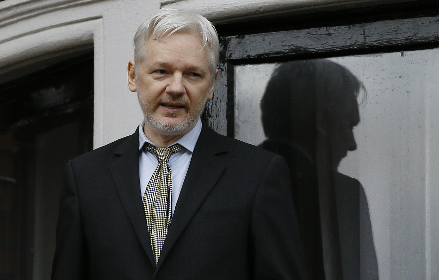 Julian Assange na archívnej