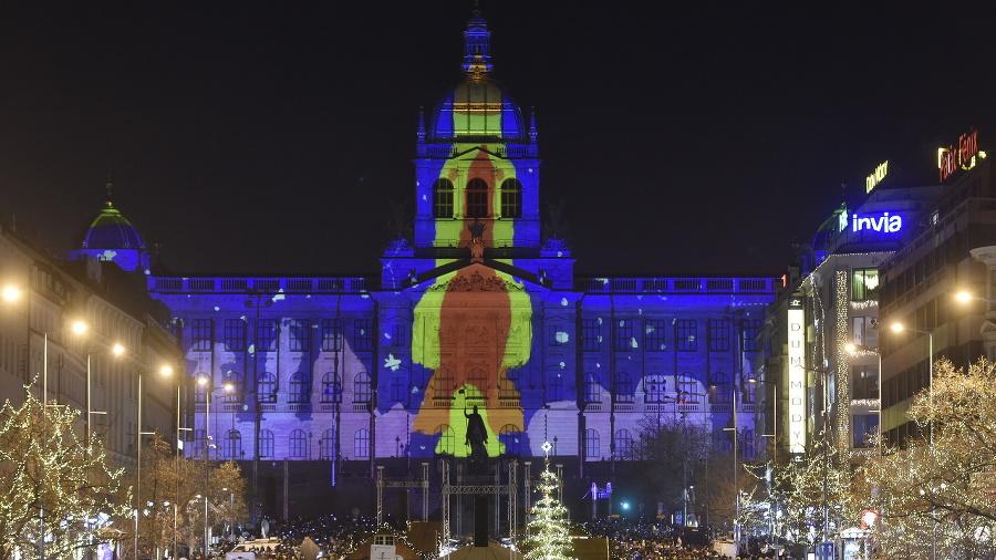 Novoročný videomapping premietaný 1.