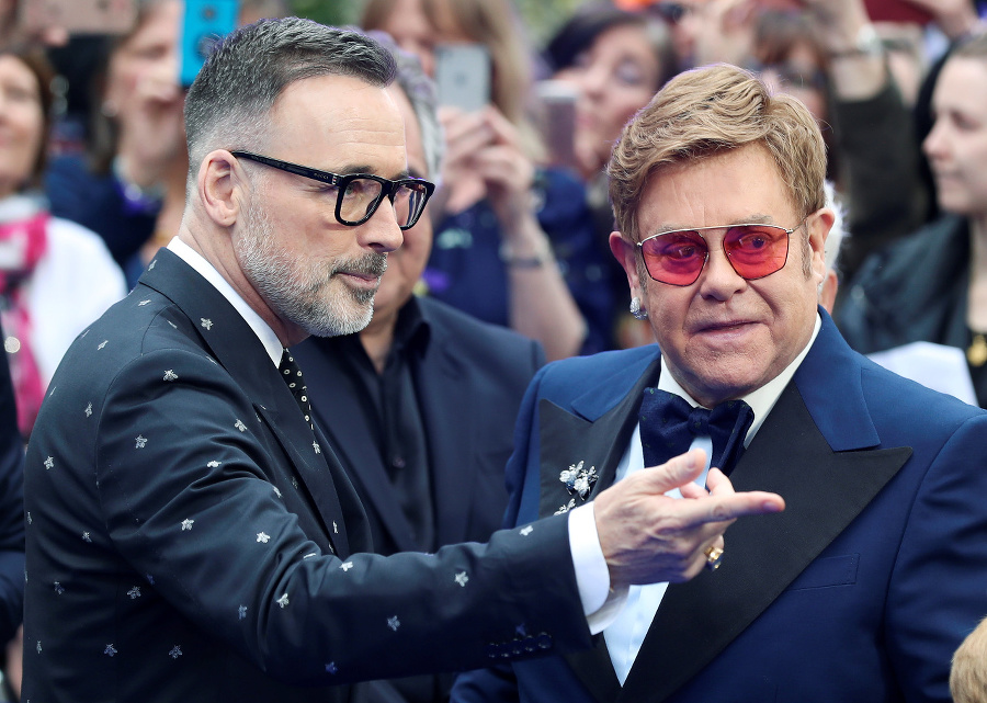 Elton John s manželom