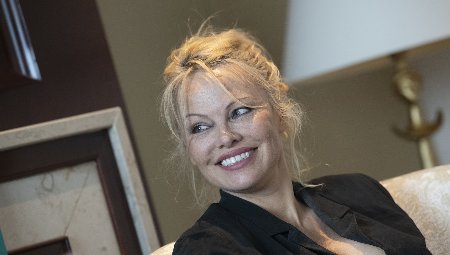 Americká herečka a modelka Pamela Anderson. 