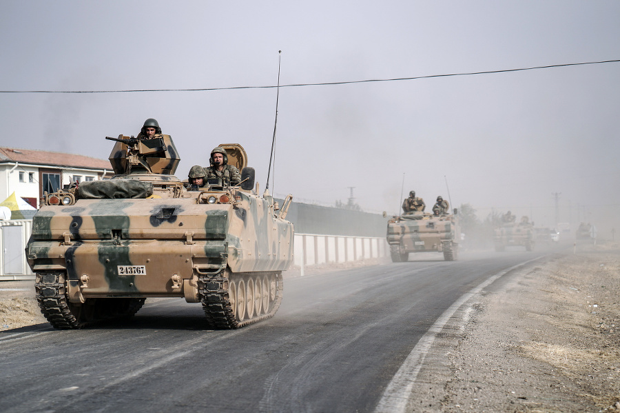 Turecká armáda sťahuje tanky