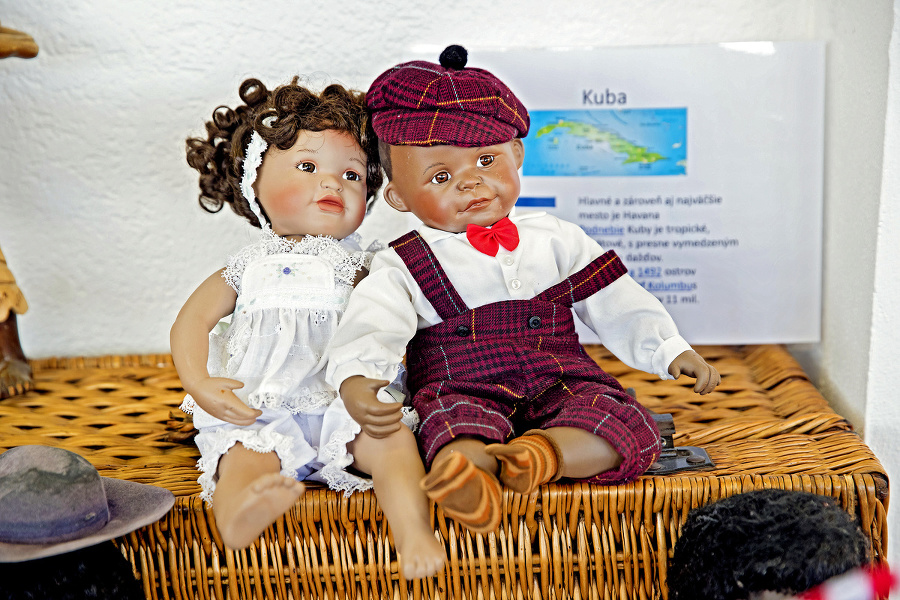 Kuba: S týmito bábikami
