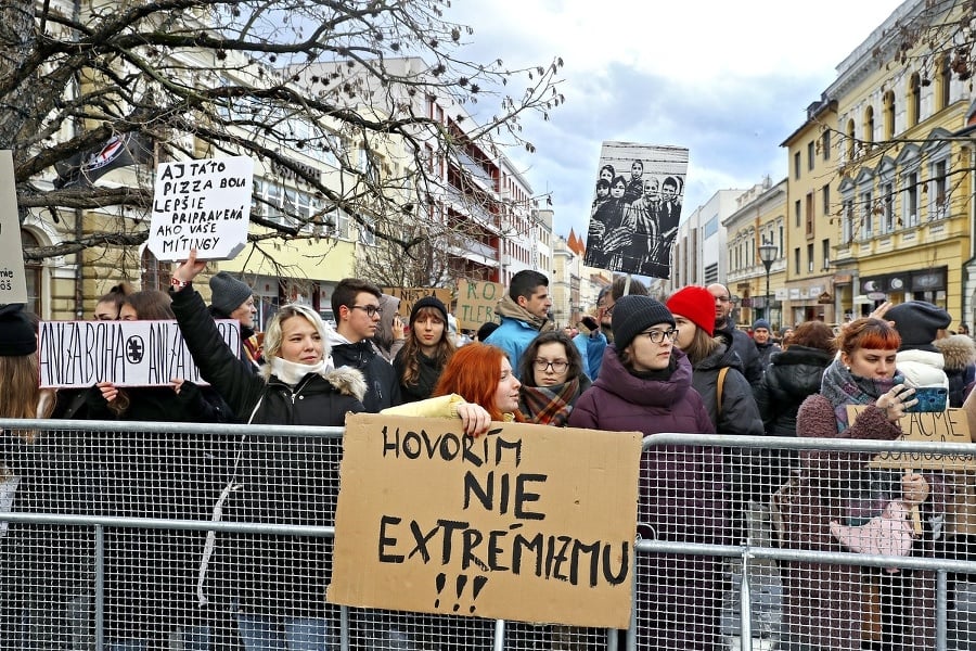 Na protest prišli najmä