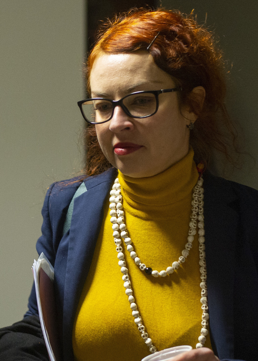  Znalkyňa z oblasti písmoznalectva Kriminalistického a expertízneho ústavu Policajného zboru (KEÚ PZ) Barbora Geistová Čakovská