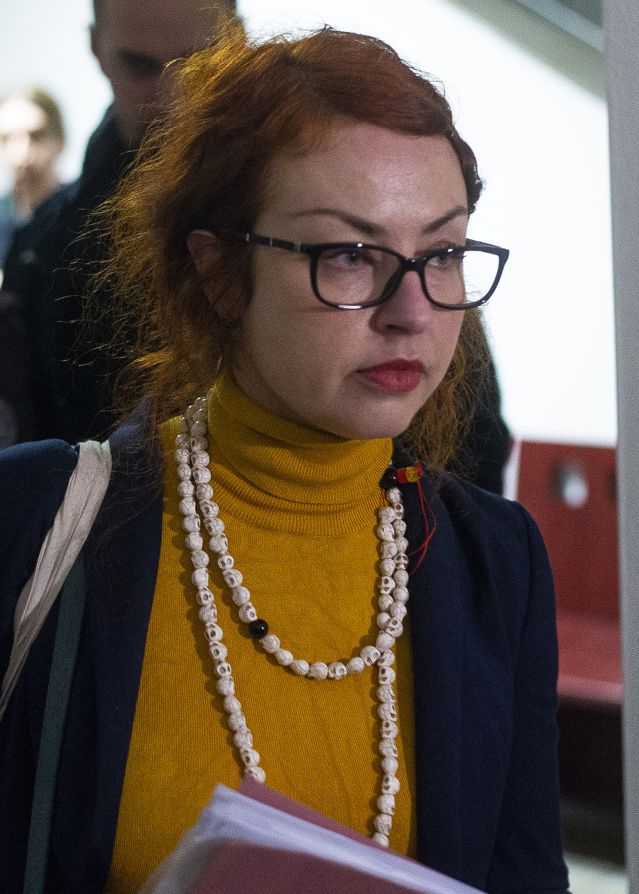 Znalkyňa z oblasti písmoznalectva Kriminalistického a expertízneho ústavu Policajného zboru (KEÚ PZ) Barbora Geistová Čakovská